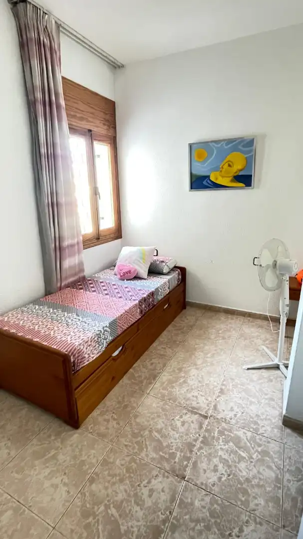 Dormitori de Casa o xalet de lloguer en El Campello amb Aire condicionat, Calefacció i Jardí privat