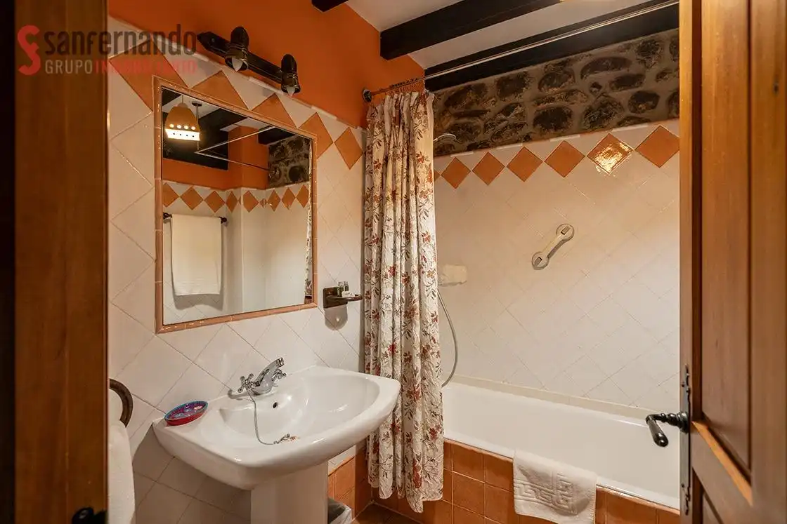 Baño de Edificio en venta en Mazcuerras