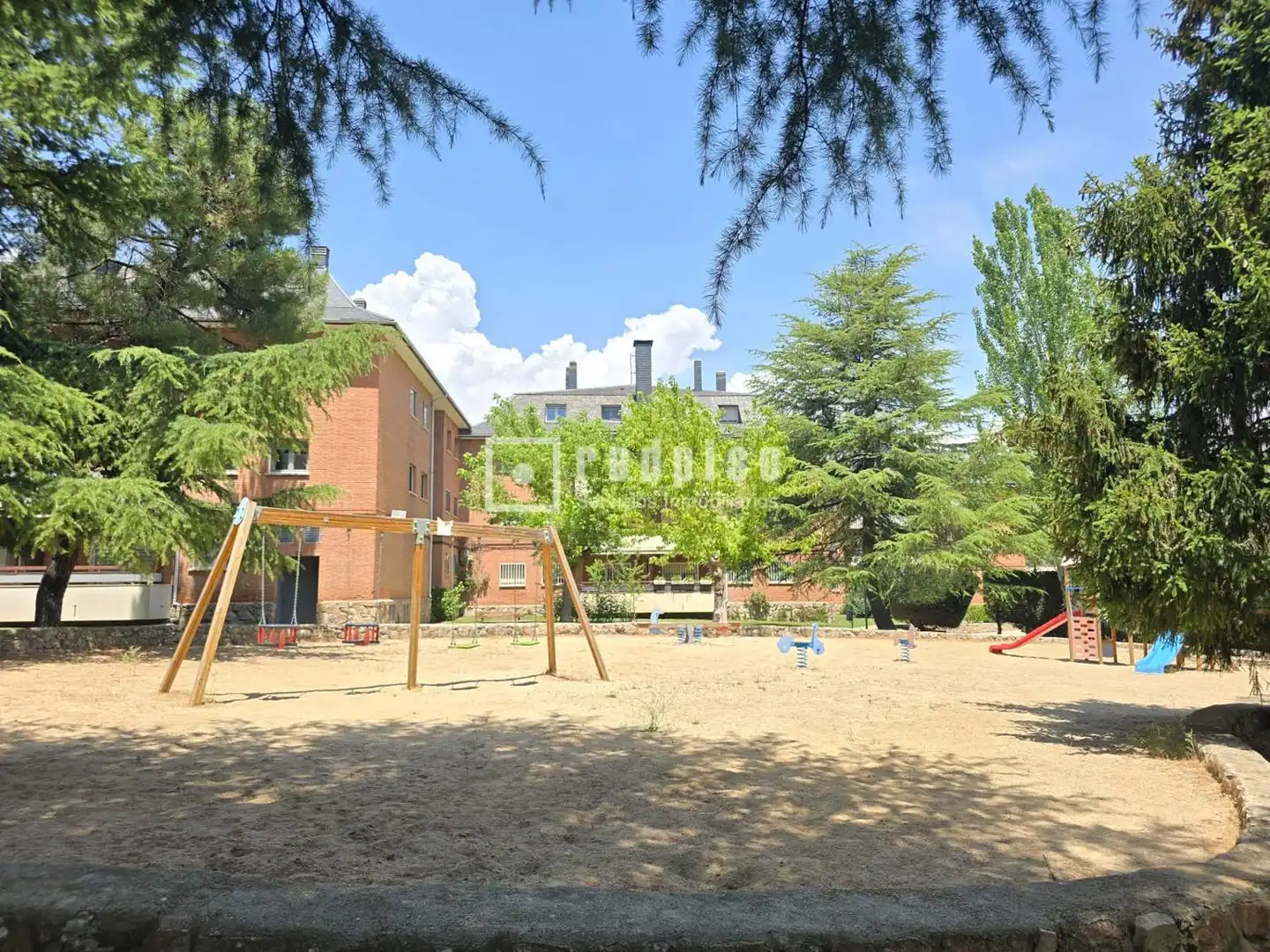 Jardín de Ático en venta en Guadarrama con Calefacción, Jardín privado y Parquet
