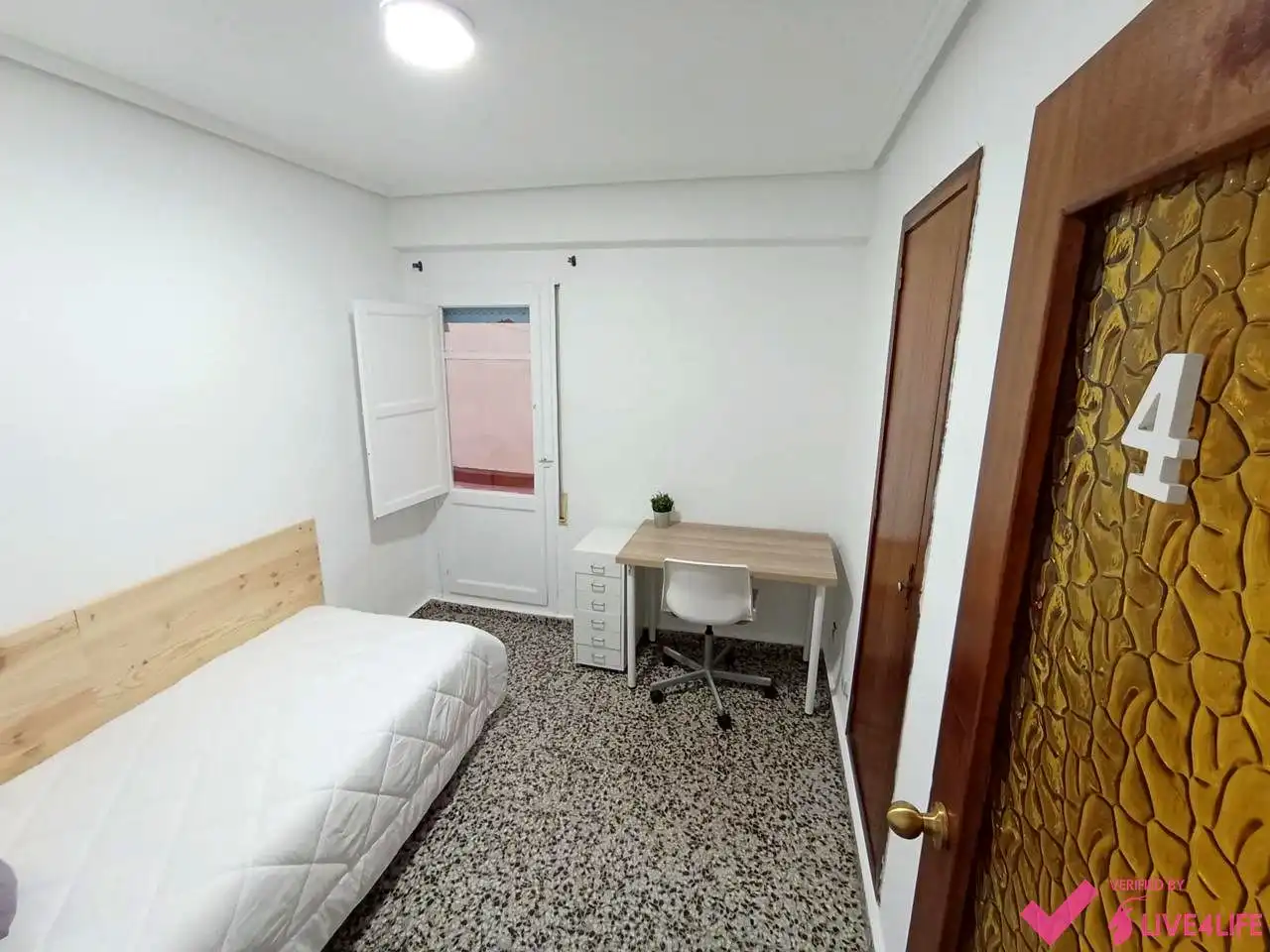 Schlafzimmer von Wohnung zur Miete in Valencia mit Terrasse und Möbliert