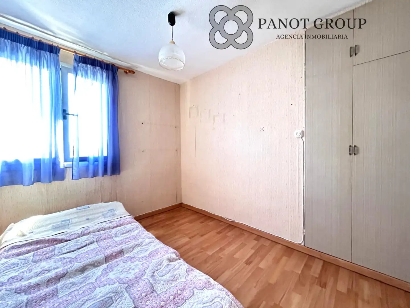 Habitación de Piso en venta en Barcelona con Aire acondicionado y Balcón
