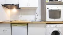 Kitchen of Flat to rent in  Barcelona Capital  with Parquet flooring and Balcony