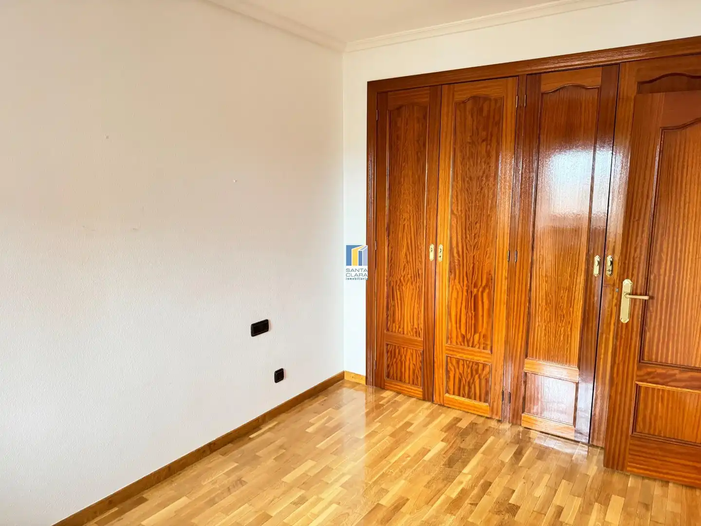 Schlafzimmer von Wohnung zum Verkauf in Zamora Capital  mit Parkett, Terrasse und Abstellraum