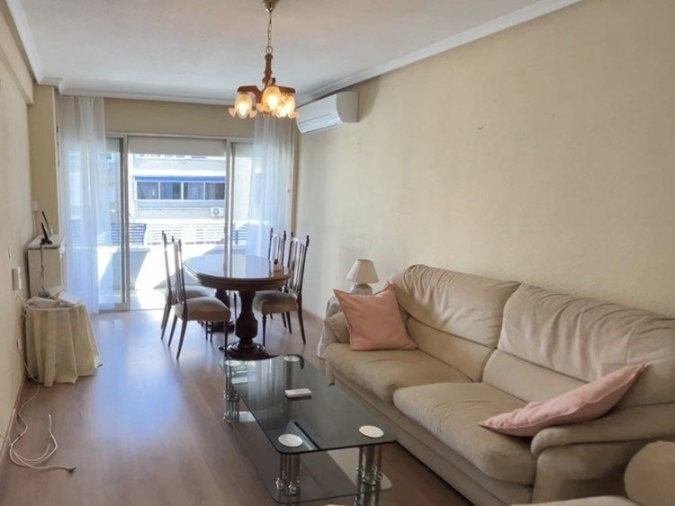 Living room of Flat to rent in Parla  with Air Conditioner, Heating and Parquet flooring