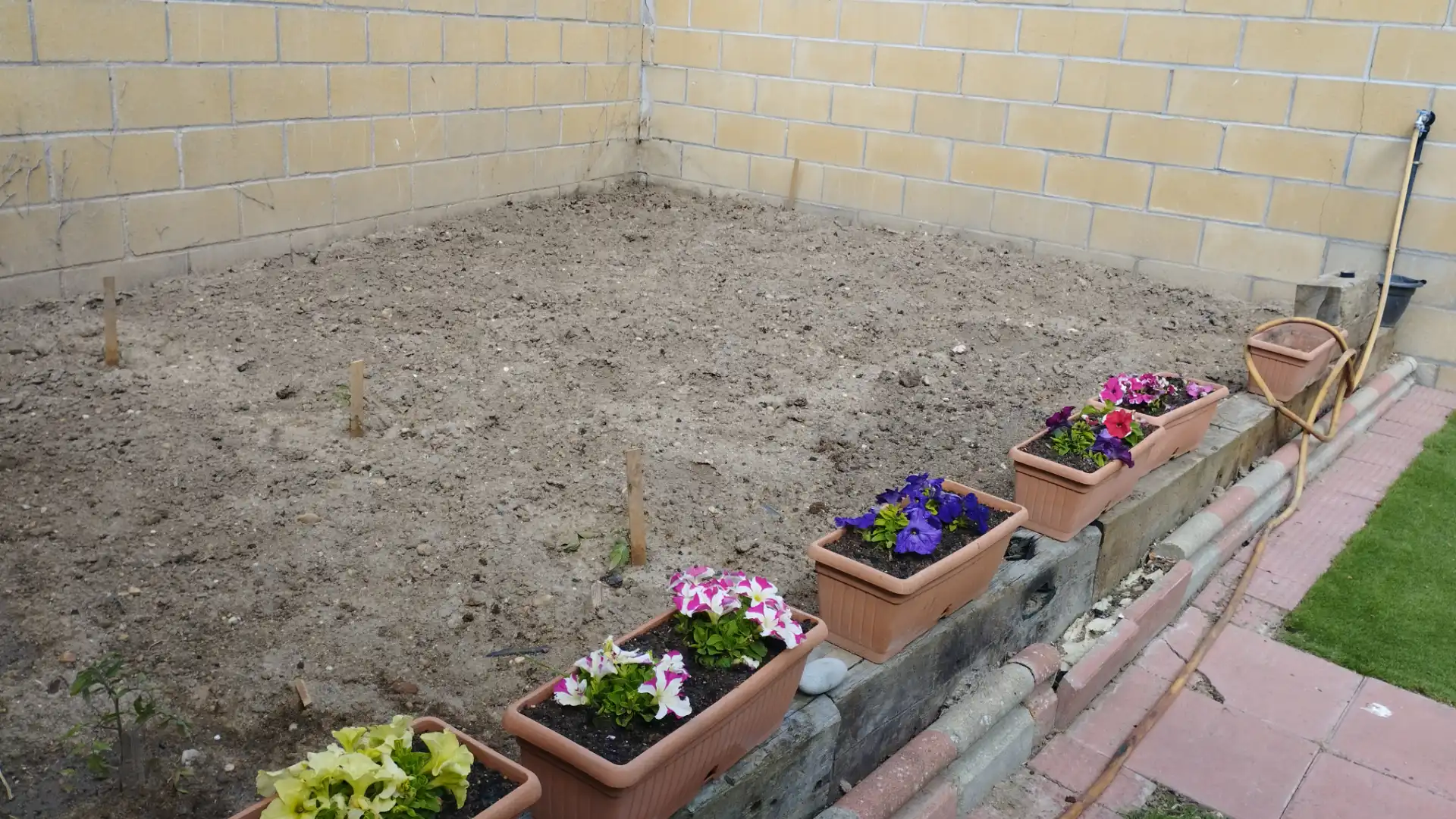 Jardín de Casa adosada en venta en Medina del Campo con Calefacción y Trastero