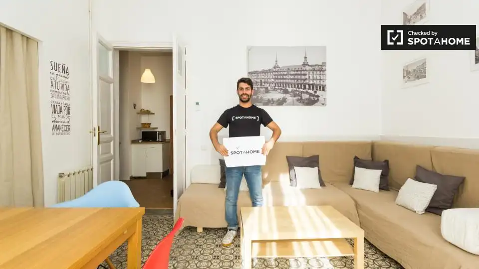 Appartamento con terrazza in affitto a Centro, imagen 15