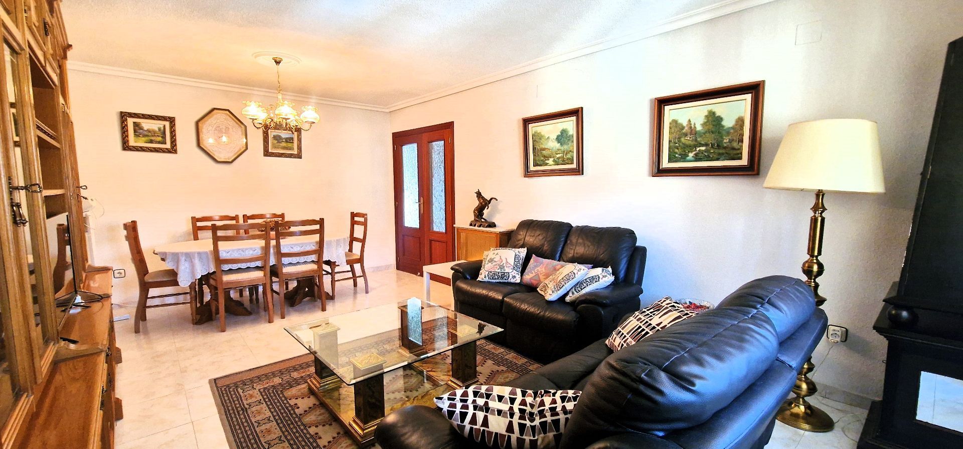 Sala d'estar de Casa o xalet en venda en Jarandilla de la Vera amb Aire condicionat, Calefacció i Jardí privat
