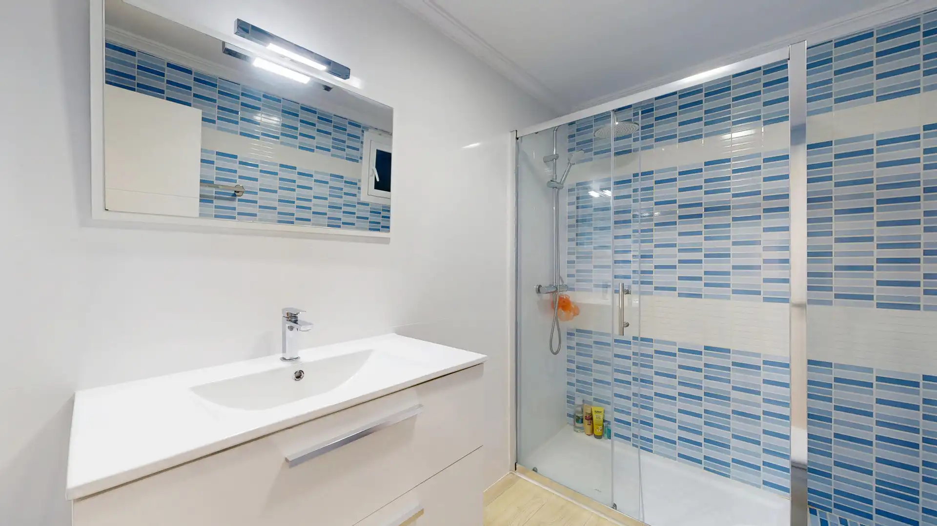 Badezimmer von Wohnung zum Verkauf in Torrent mit Möbliert