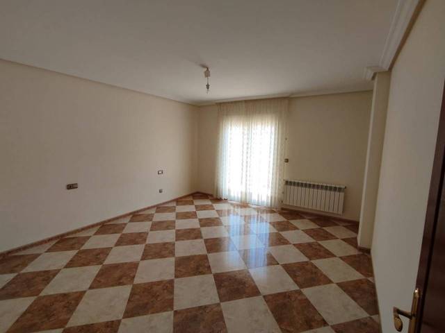 Casa-chalet en Venta en Caniles