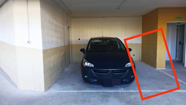 Garaje en Alquiler en Calle el Lirio, 16 en Torreblanca del Sol