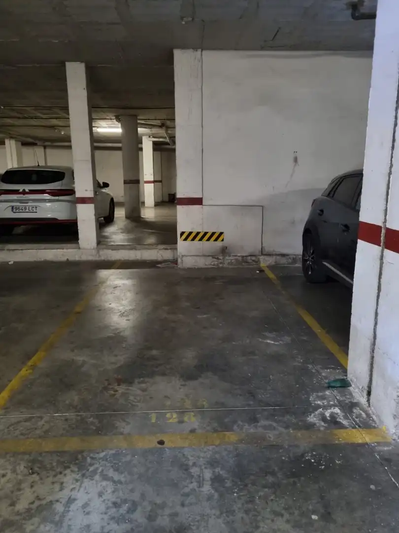 Aparcament de Garatge en venda en Dos Hermanas