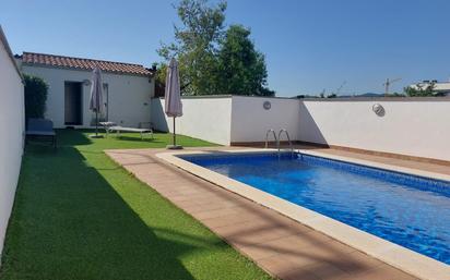 Swimming pool of Flat for sale in Cerdanyola del Vallès  with Air Conditioner, Heating and Terrace