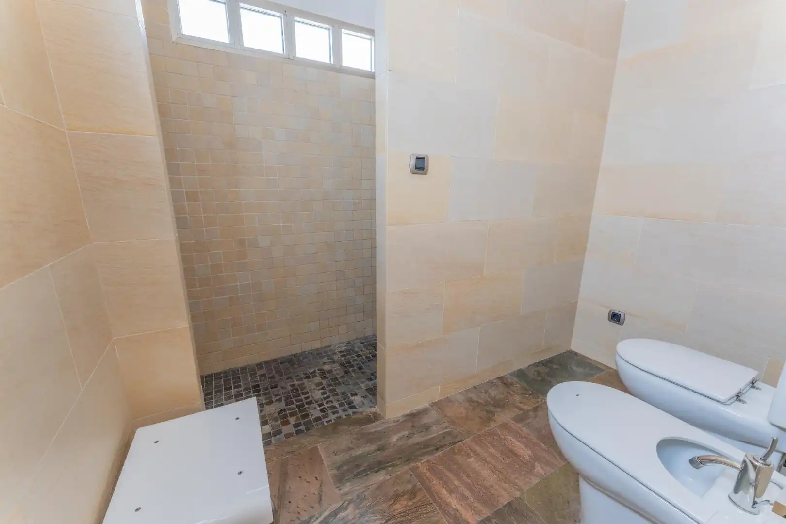Baño de Casa o chalet en venta en Elche / Elx con Aire acondicionado, Calefacción y Jardín privado