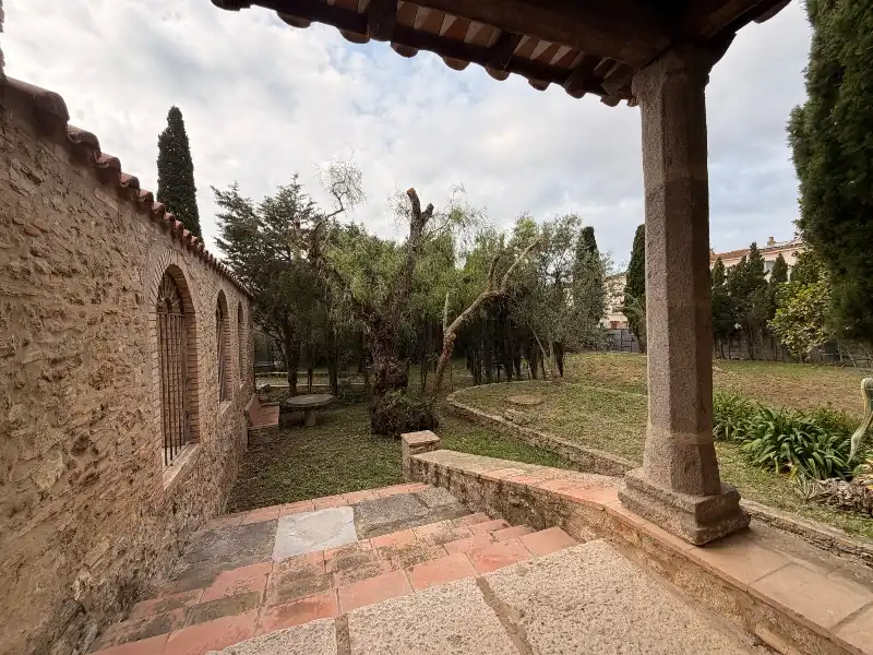 Casa con terraza en venta en Carrer de Figueres, imagen 17