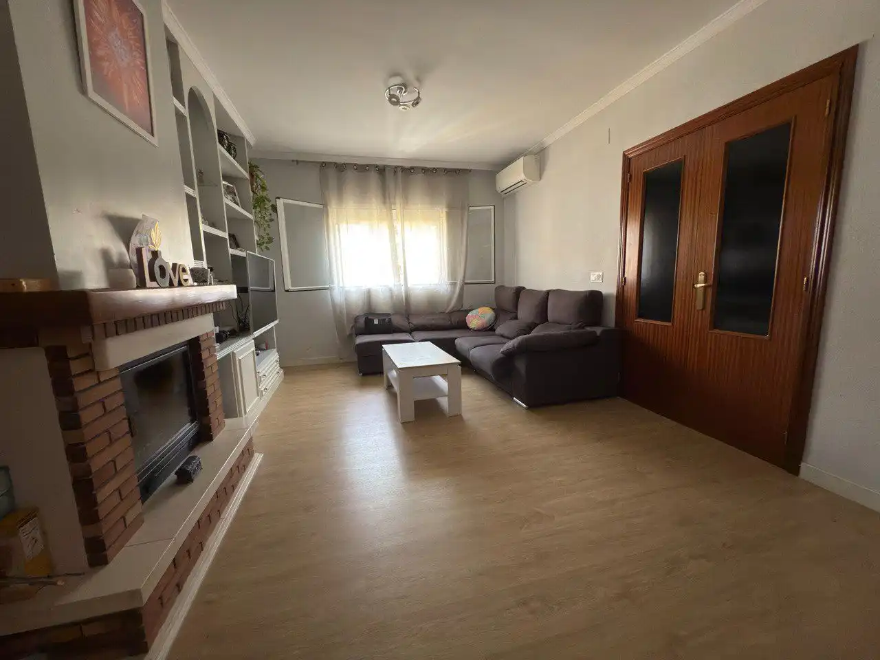 Sala d'estar de Casa adosada en venda en Rincón de la Victoria amb Aire condicionat, Jardí privat i Traster