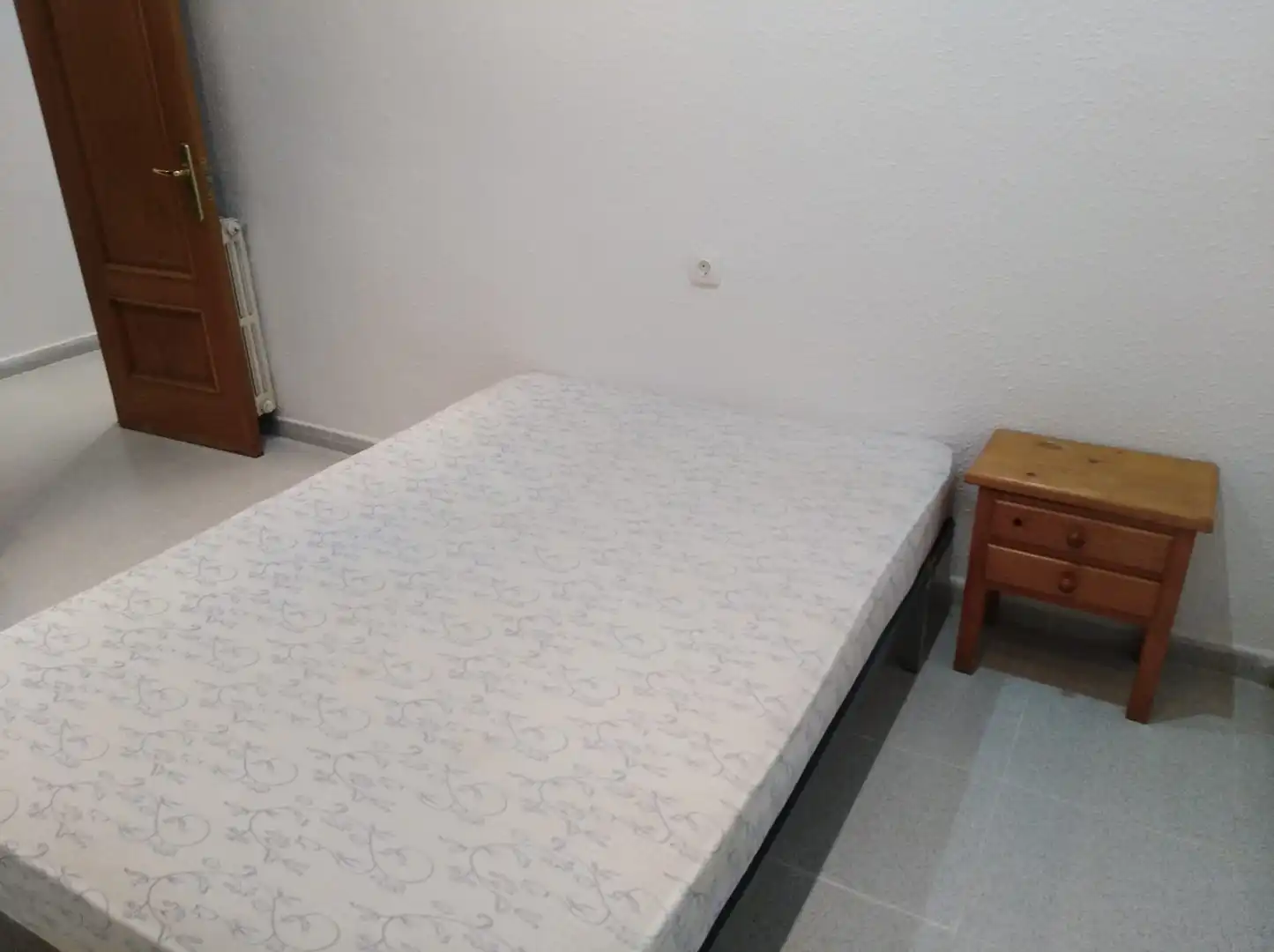 Habitación de Piso en venta en Girona con Terraza y Amueblado