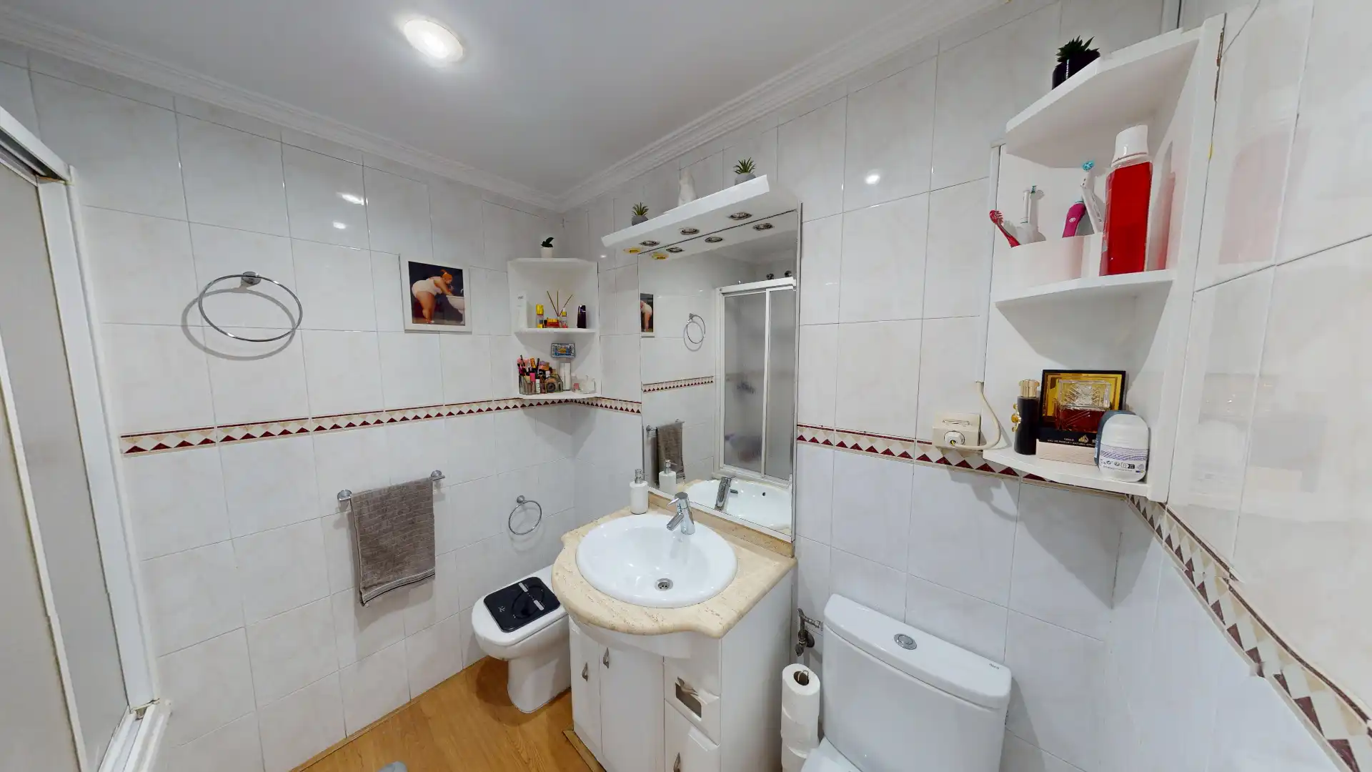 Baño de Ático en venta en Benidorm con Aire acondicionado, Terraza y Trastero