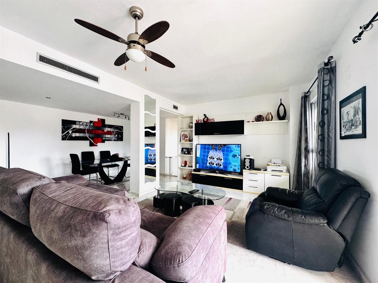 Sala d'estar de Pis en venda en Villajoyosa / La Vila Joiosa amb Piscina