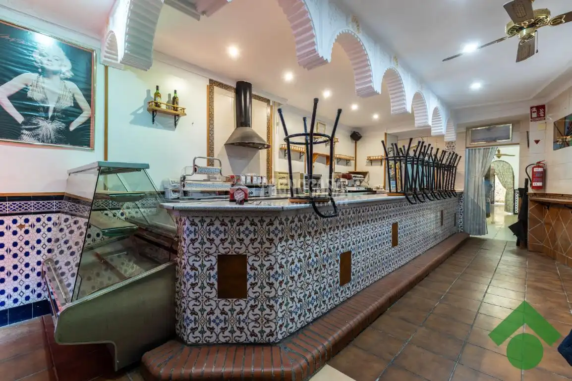Casa adosada en venta en Pinos Puente con Terraza