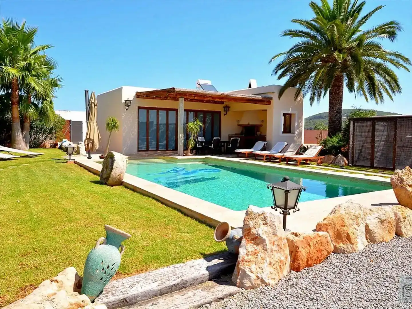 Vista exterior de Casa o chalet en venta en Sant Joan de Labritja con Aire acondicionado y Piscina