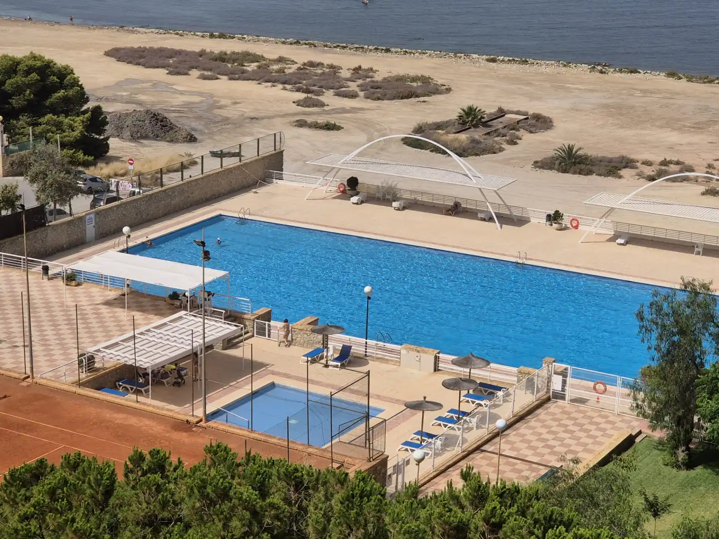 Piscina de Pis en venda en Alicante / Alacant amb Aire condicionat, Terrassa i Traster