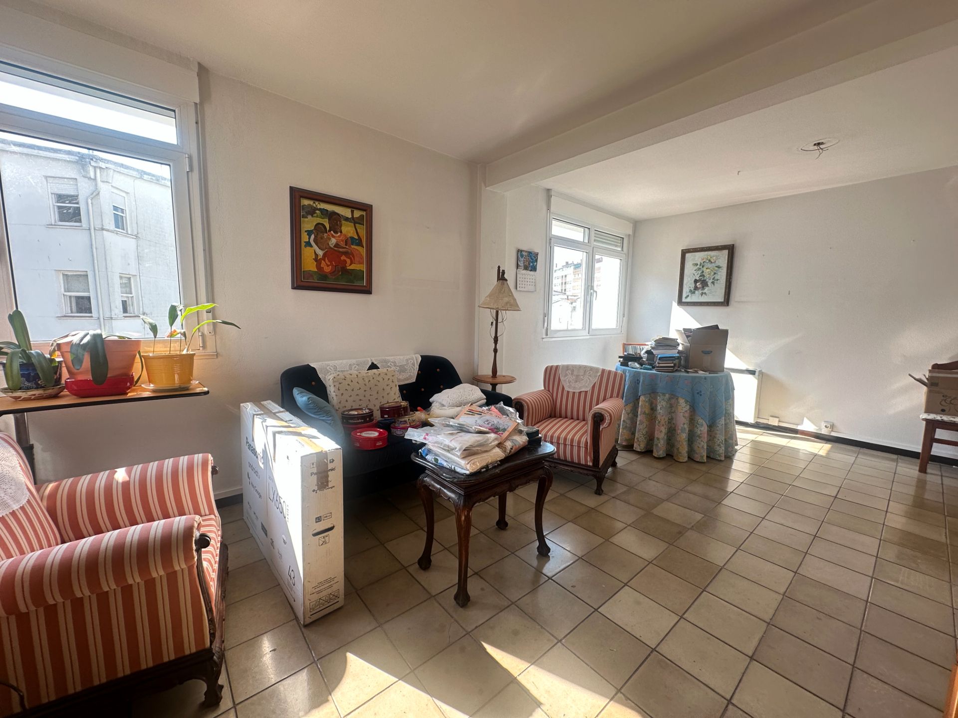 Sala de estar de Piso en venta en Santiago de Compostela  con Calefacción, Parquet y Horno