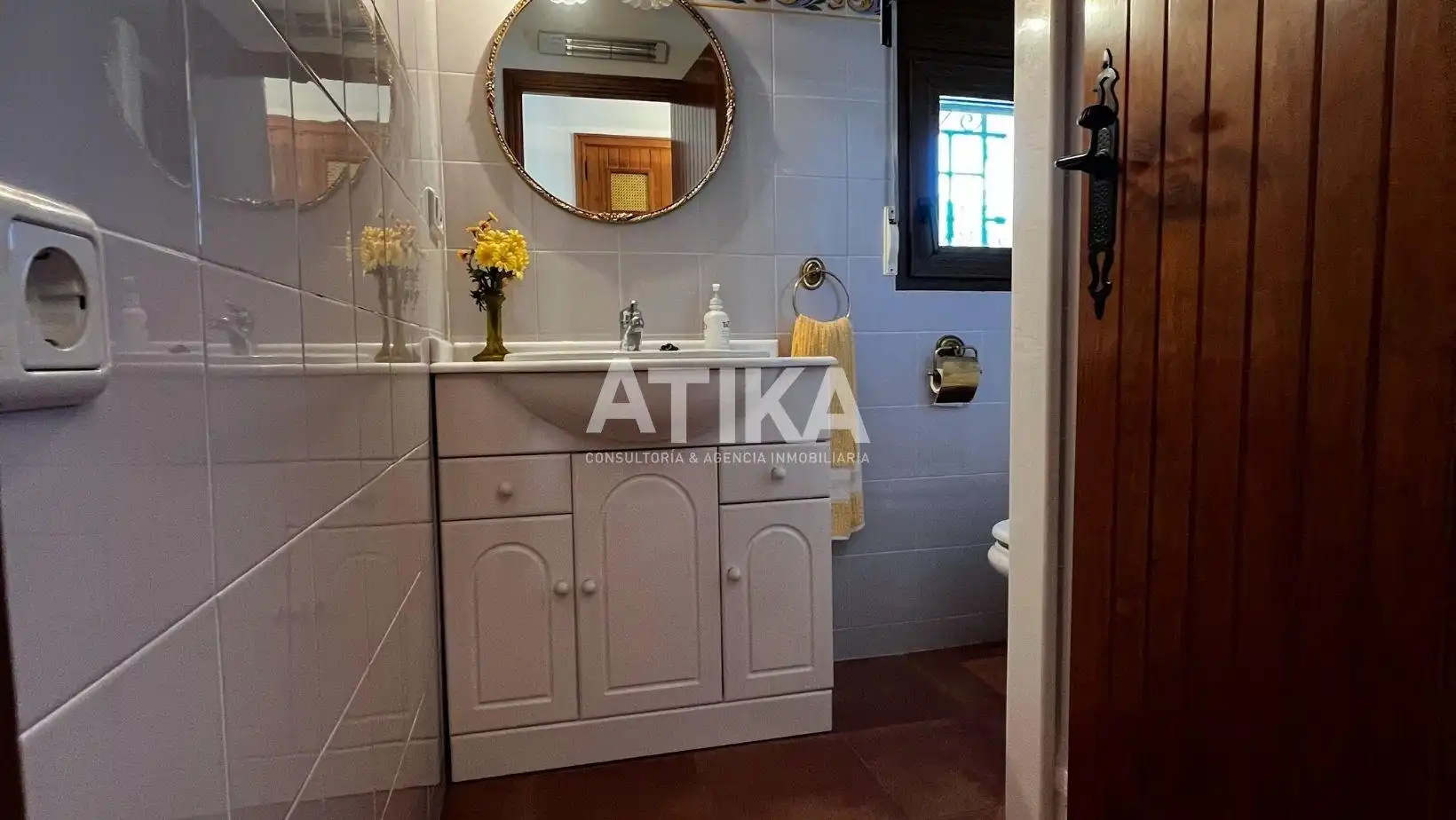 Bany de Casa o xalet en venda en Ontinyent amb Calefacció, Jardí privat i Traster