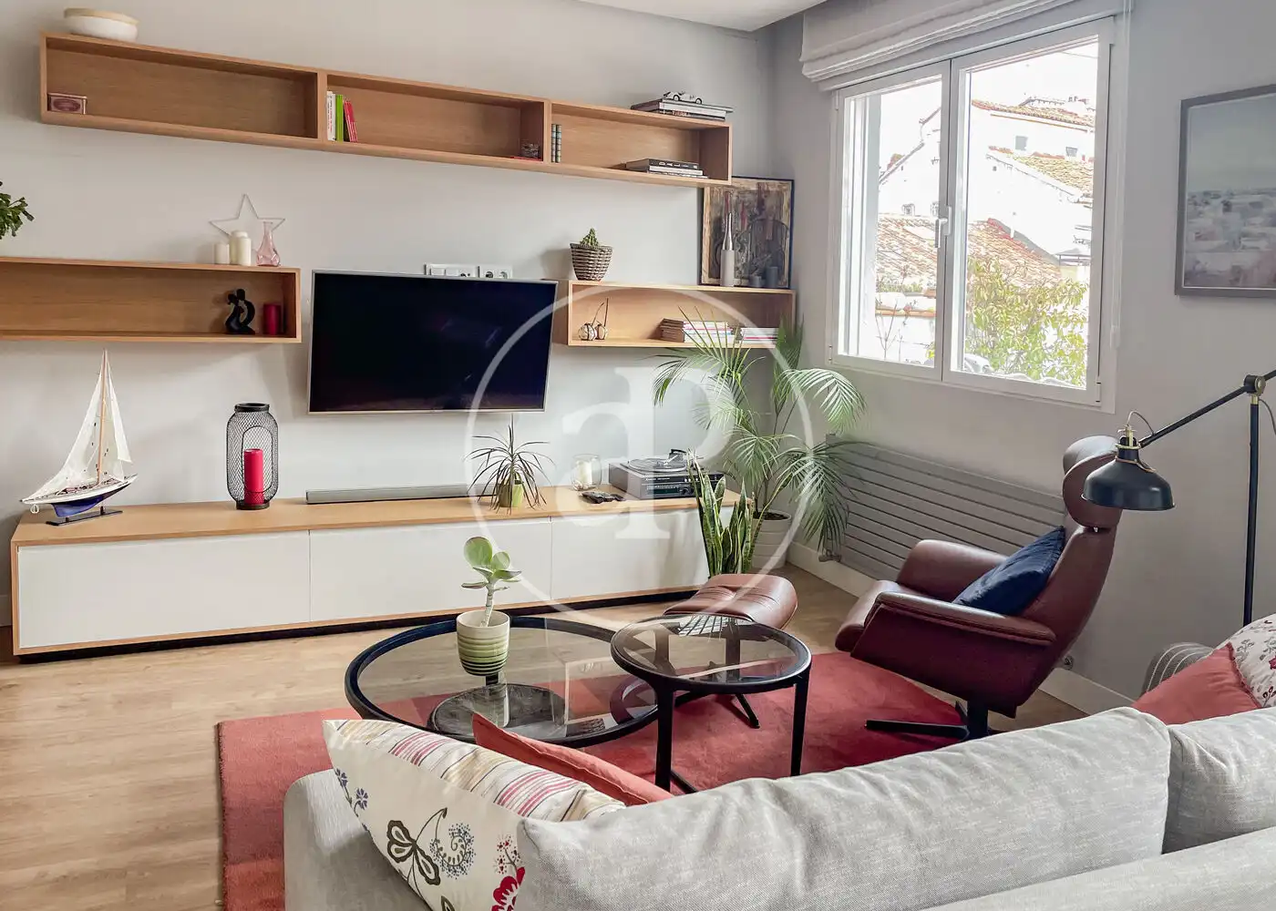 Sala d'estar de Àtic de lloguer en Madrid amb Aire condicionat, Calefacció i Terrassa