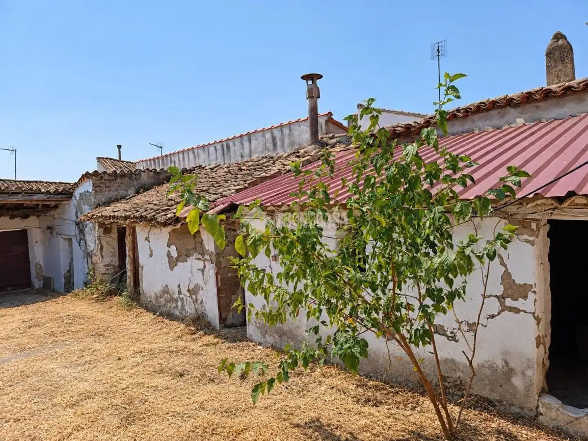 Landhaus zum Verkauf in Calzada de Oropesa