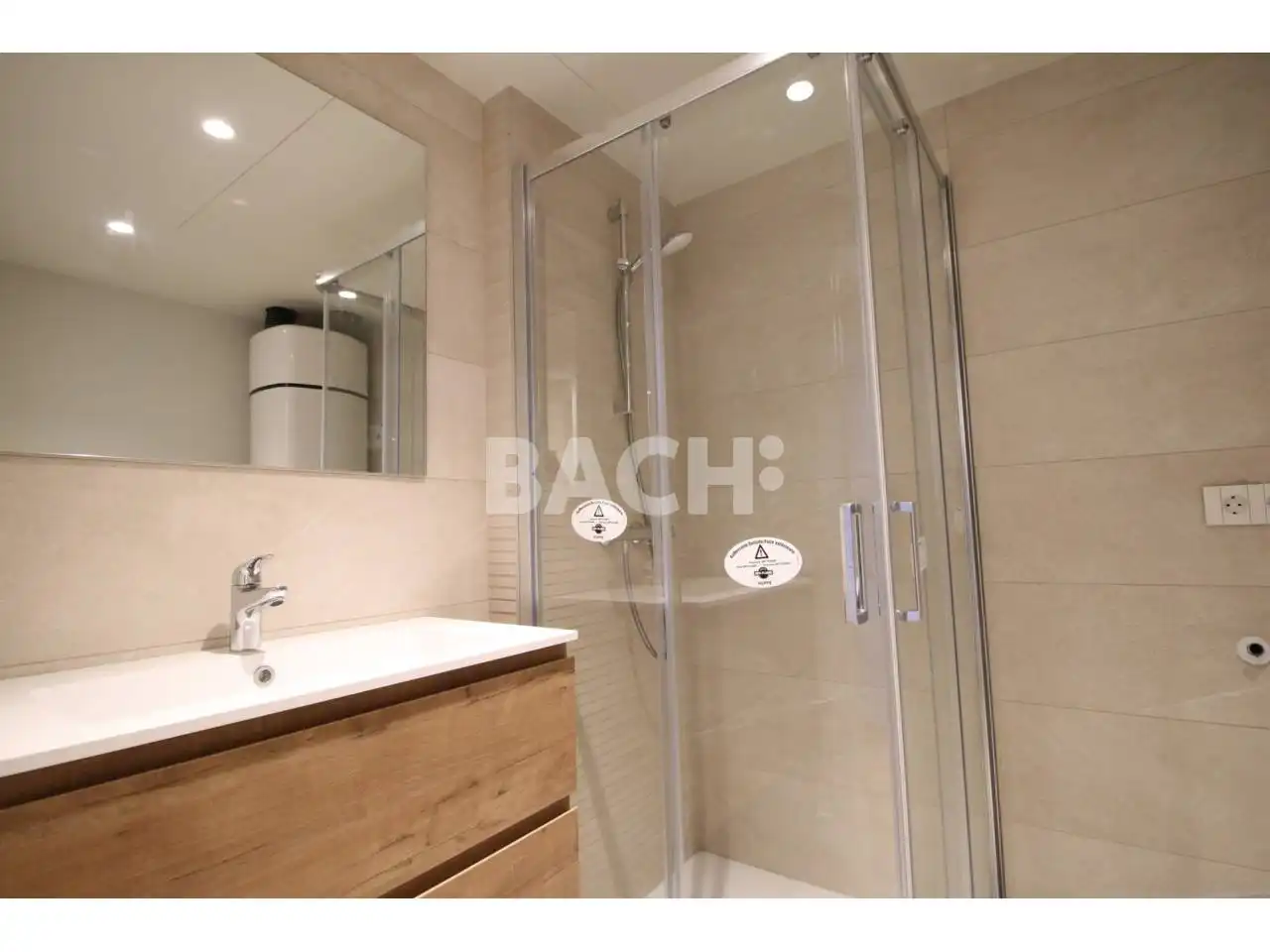 Baño de Piso en venta en Vic con Aire acondicionado, Calefacción y Parquet