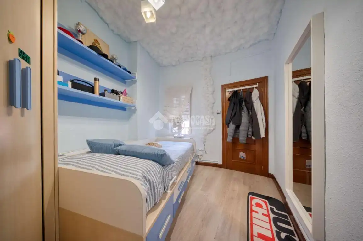 Bedroom of Flat for sale in Valladolid  with Heating