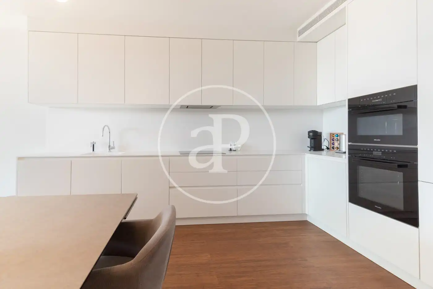 Cocina de Piso de alquiler en Barcelona con Aire acondicionado, Calefacción y Terraza