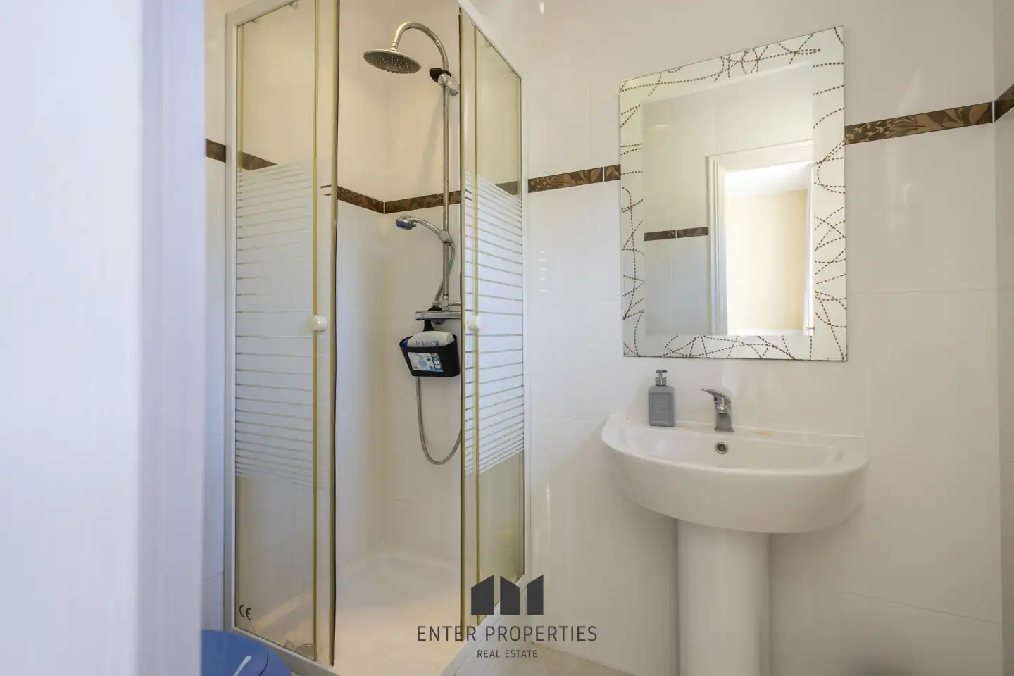 Baño de Piso en venta en Moraira con Aire acondicionado, Calefacción y Piscina
