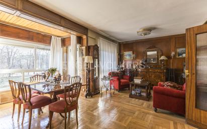 Living room of Apartment for sale in  Madrid Capital  with Air Conditioner, Heating and Private garden