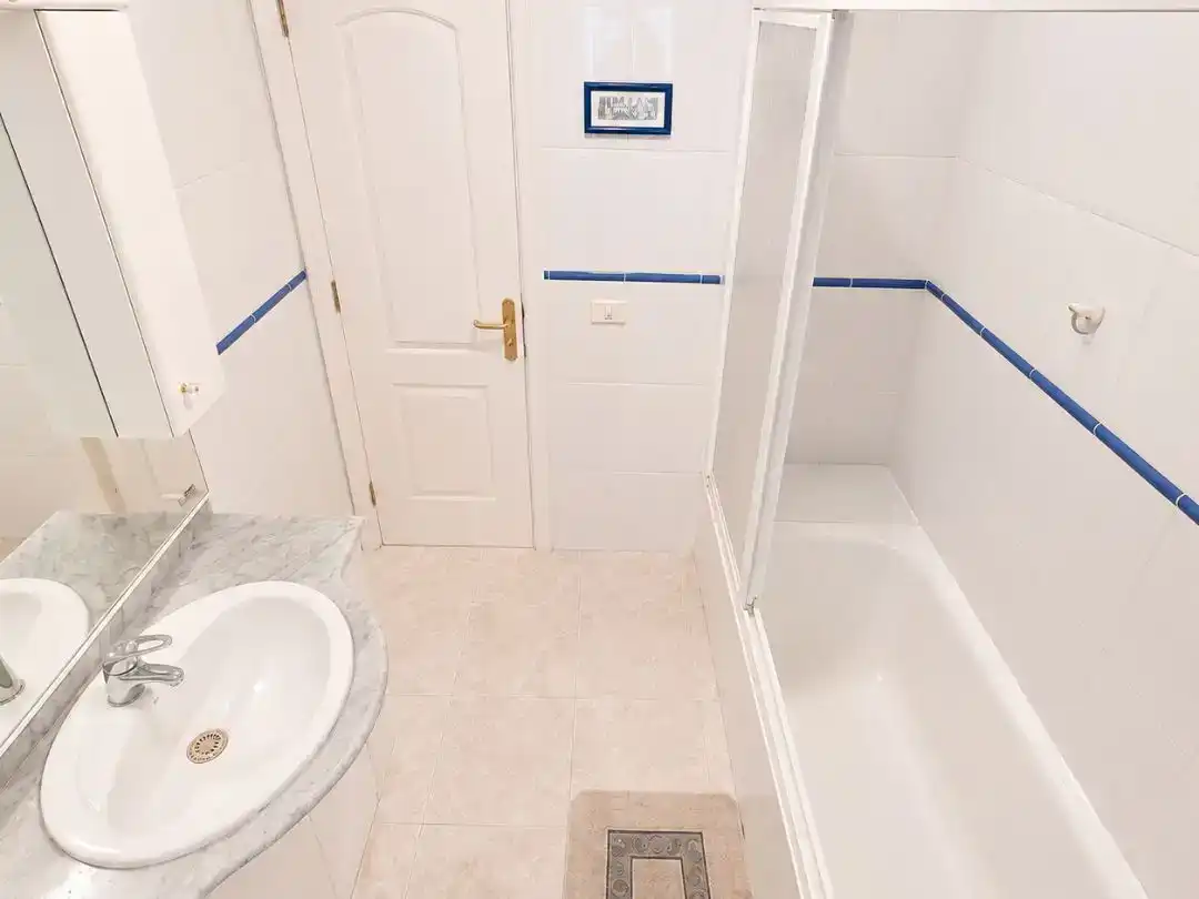 Badezimmer von Maisonette zum Verkauf in Arona