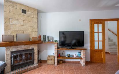 Living room of Single-family semi-detached for sale in  Almería Capital  with Air Conditioner, Terrace and Balcony