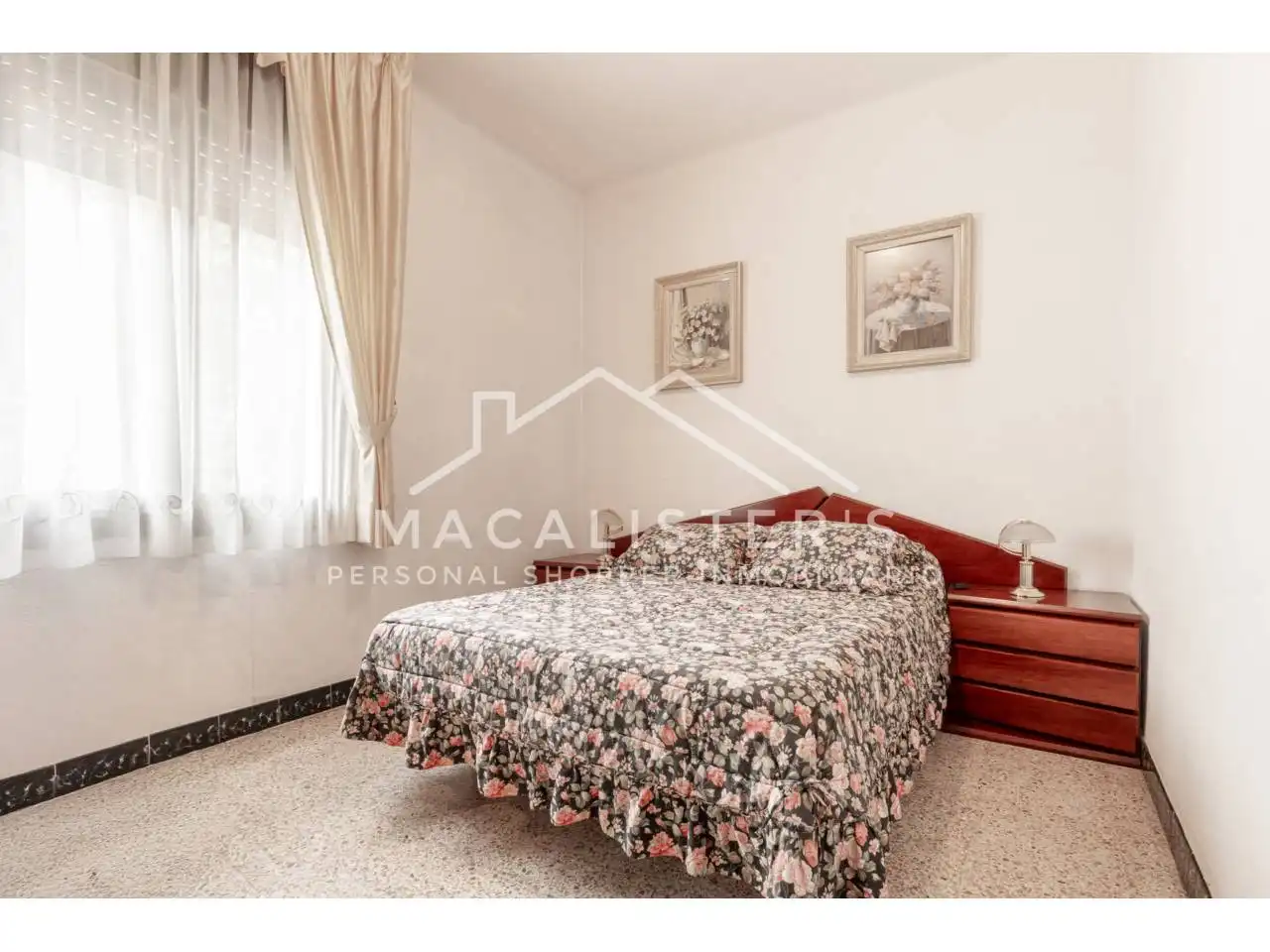 Bedroom of Flat for sale in Barcelona  with Air Conditioner and Balcony