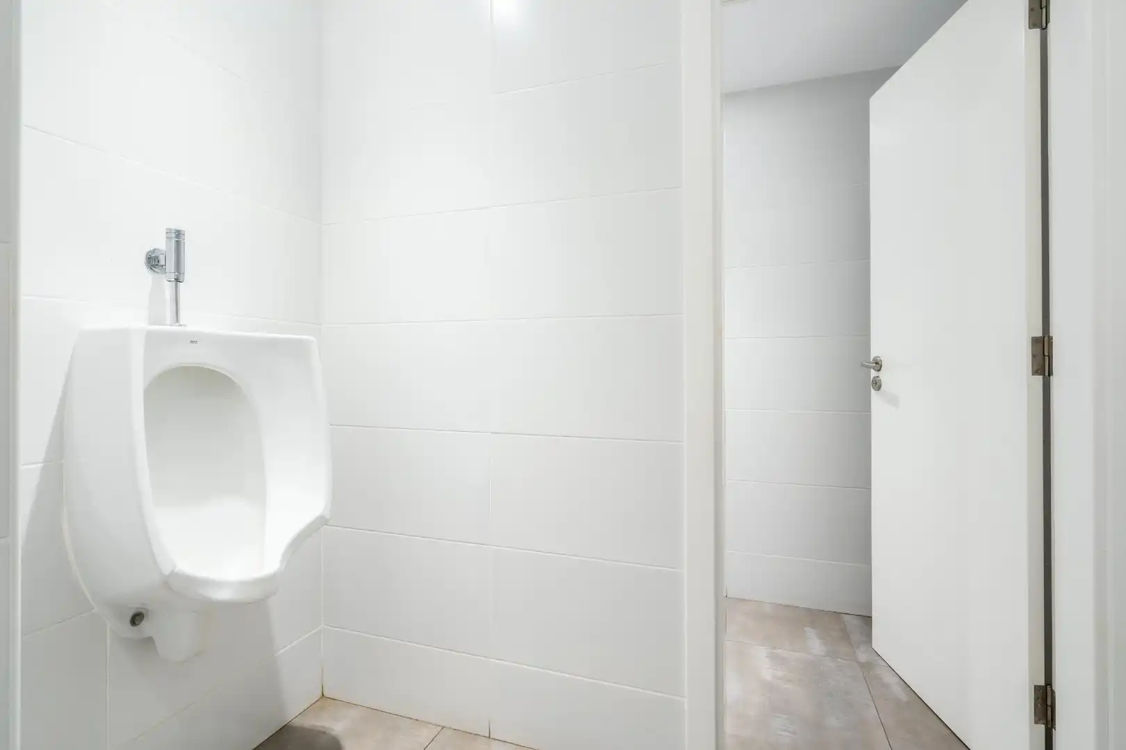 Badezimmer von Geschaftsraum zur Miete in Adeje mit Terrasse