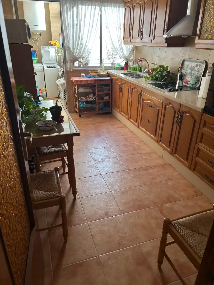 Kitchen of Flat for sale in Vélez-Málaga  with Air Conditioner, Terrace and Furnished