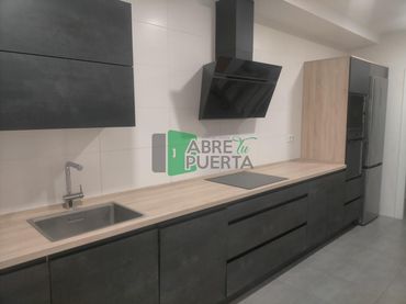 Pis amb balcó en venda a Centro
