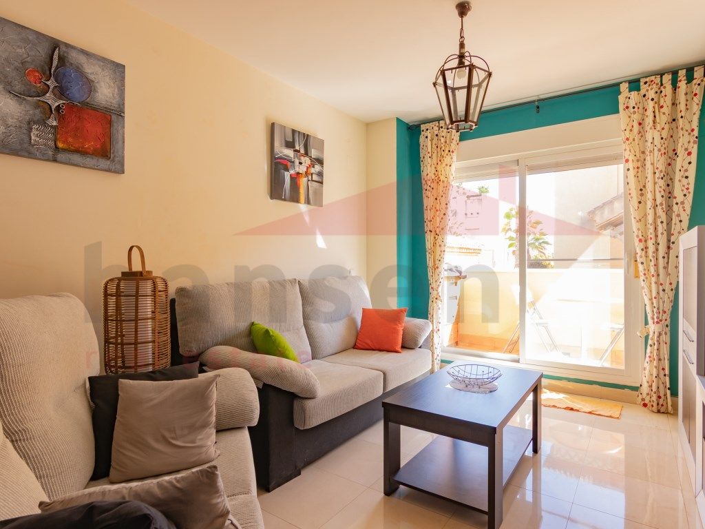 Sala de estar de Piso en venta en Vélez-Málaga con Aire acondicionado, Terraza y Piscina