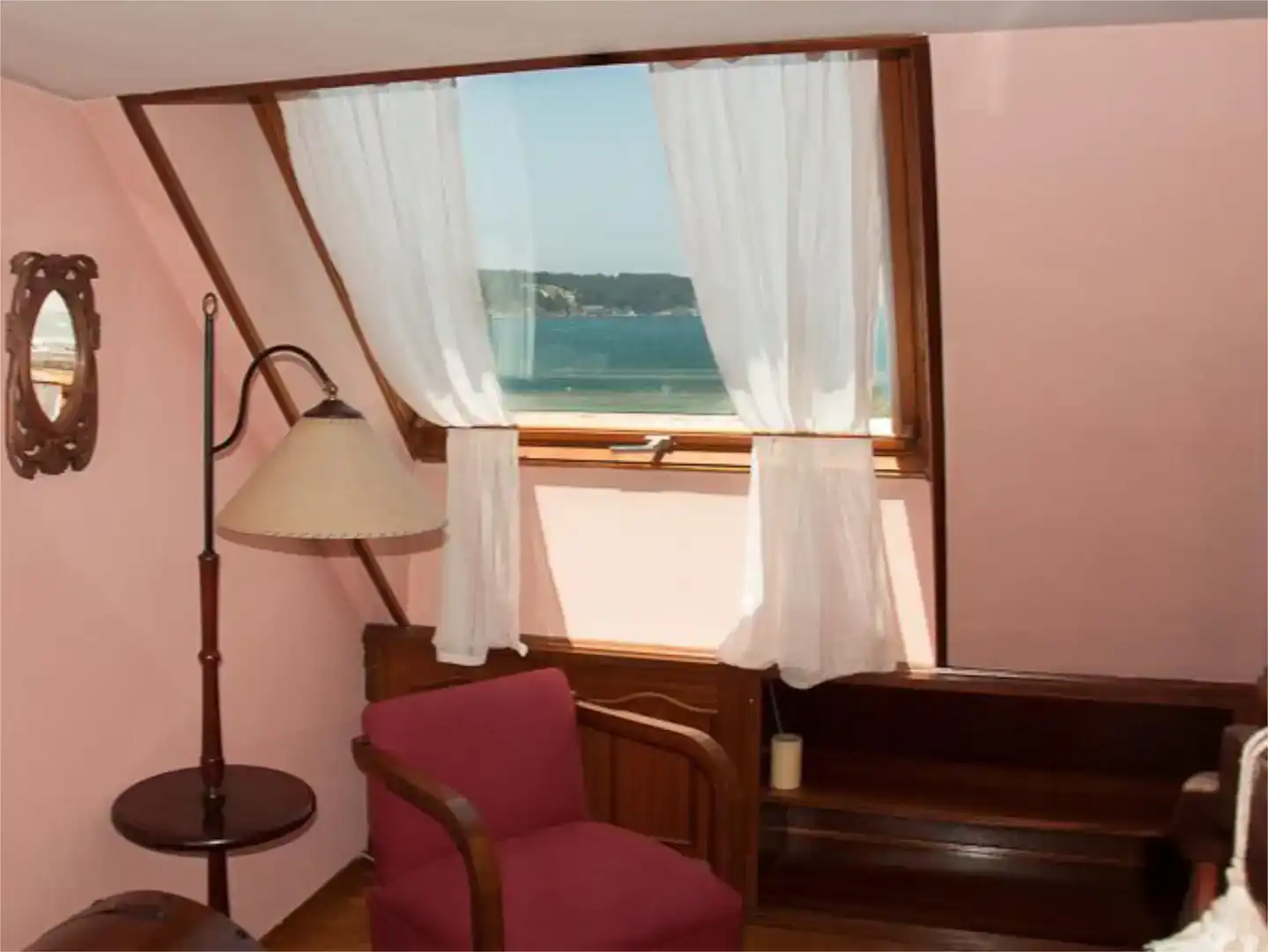 Dormitori de Pis de lloguer en Viveiro amb Parquet i Moblat