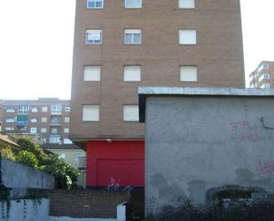 Exterior view of Garage for sale in Talavera de la Reina