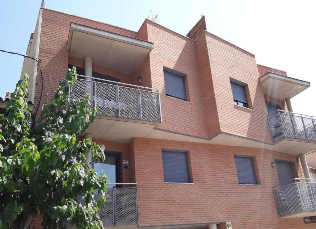 Exterior view of Garage for sale in Vallirana