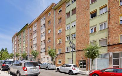 Exterior view of Flat for sale in Oviedo   with Heating