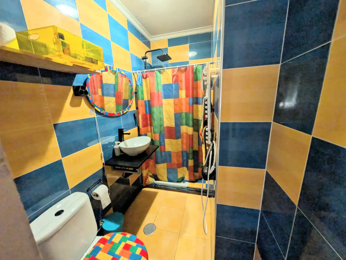 Baño de Piso en venta en Cartagena con Aire acondicionado y Balcón