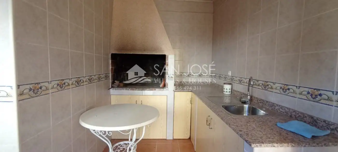 Cocina de Casa o chalet en venta en Crevillent con Aire acondicionado, Calefacción y Jardín privado