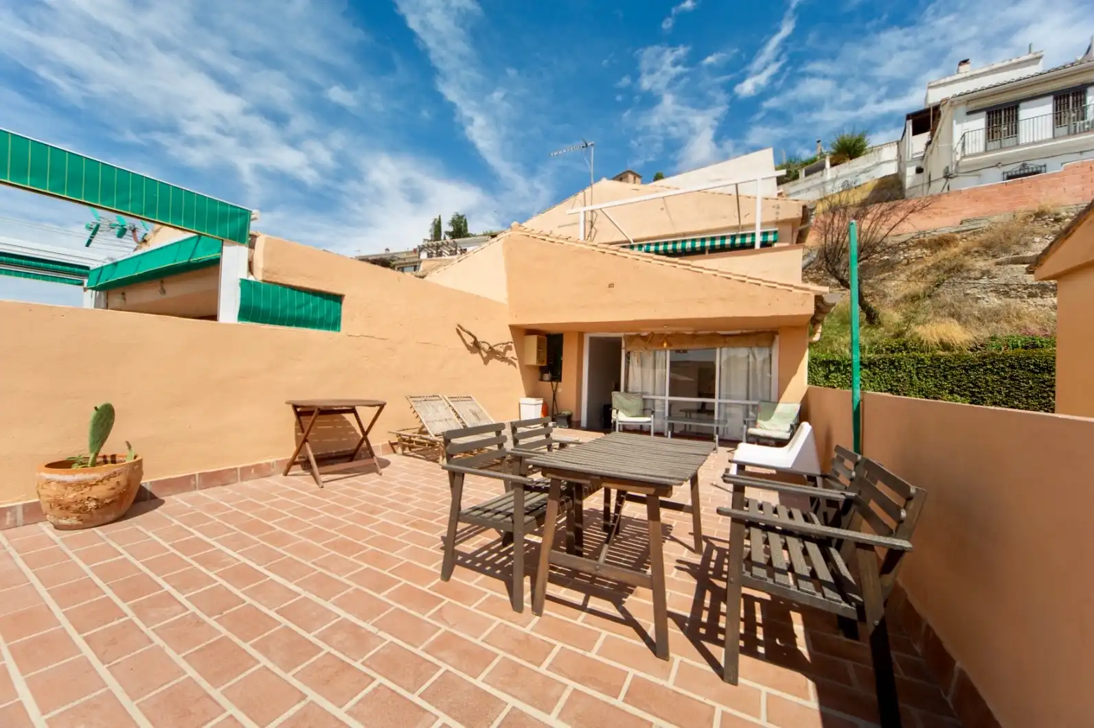 Terrassa de Apartament de lloguer en Granada amb Calefacció, Terrassa i Moblat