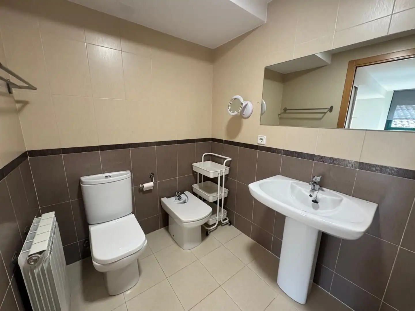 Bathroom of Flat for sale in Barbastro, Huesca