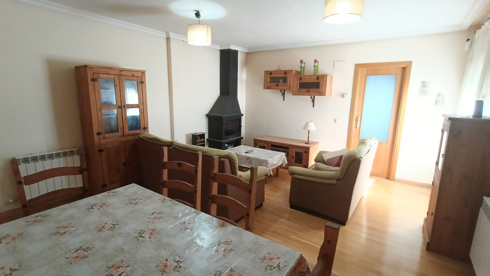 Living room of Flat to rent in Calera y Chozas  with Air Conditioner, Heating and Parquet flooring